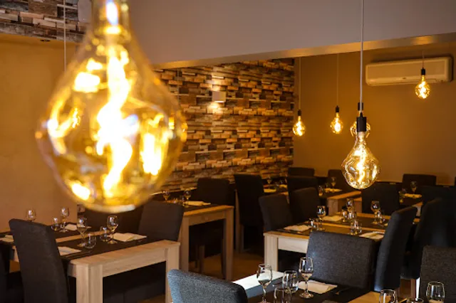 L'Étincelle - Brasserie Restaurant