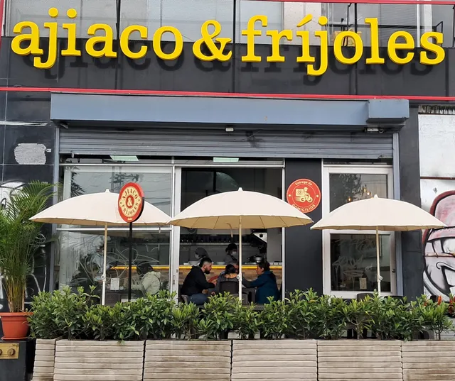 Ajiaco y Fríjoles Suba