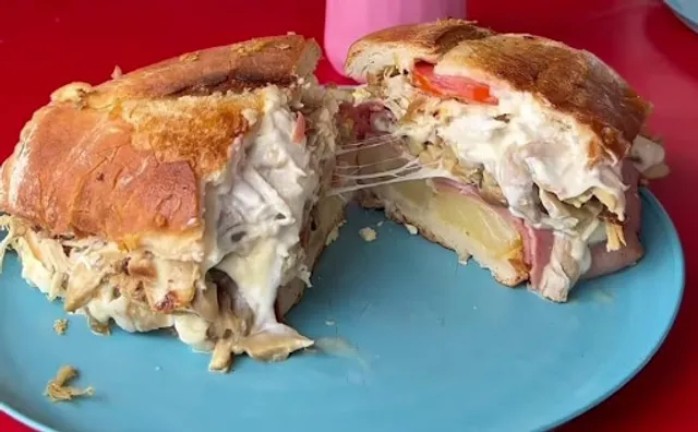 Hamburguesas Y Tortas Ruben