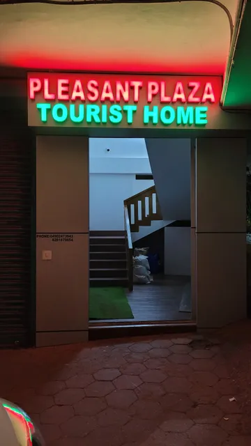 Pleasant Plaza Tourist Home