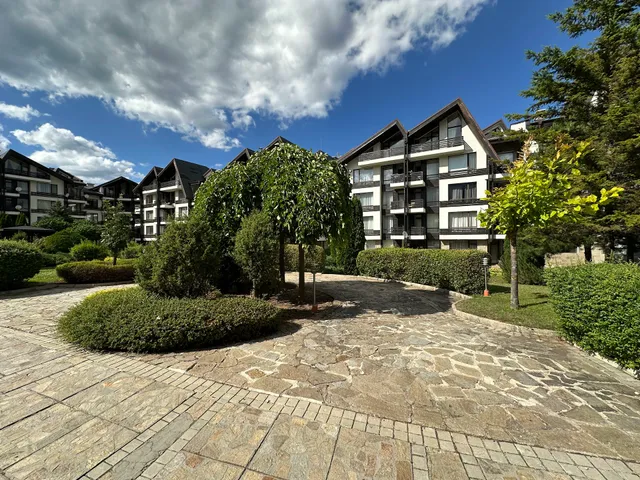 Aspen Suites- Studio A004