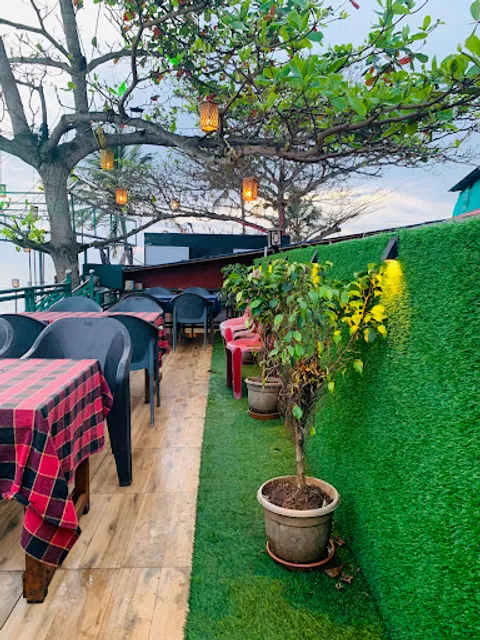 Sky Lounge Restaurant