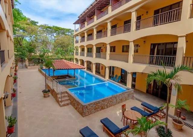 Agua de Lechuga Condominiums