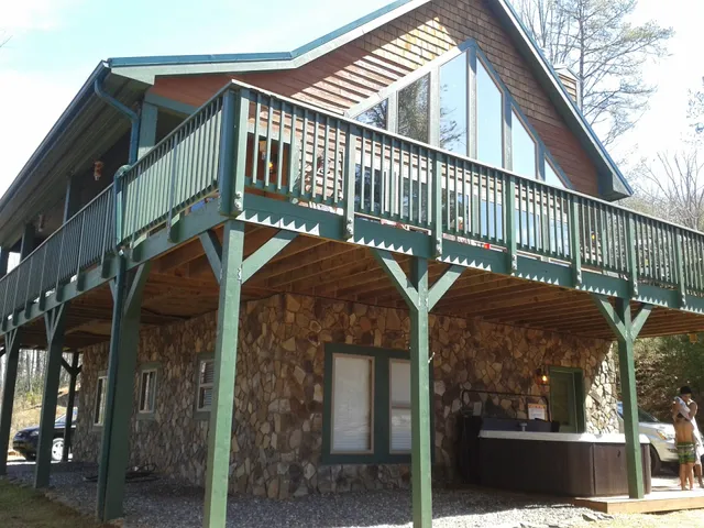 Riverside Motel & Campground