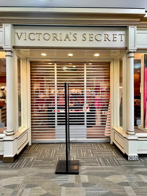 Victoria's Secret & PINK