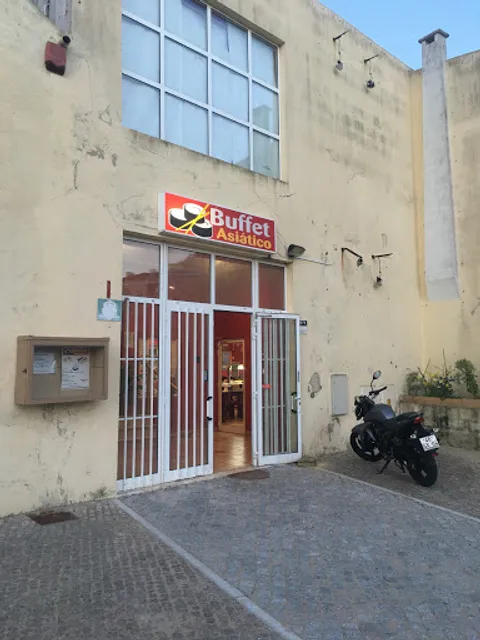 Restaurante Asiático - Sushi Roll