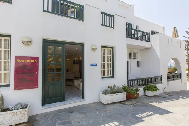 Golden Coast Hotel , Naxos