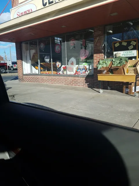 Simmons Center Market