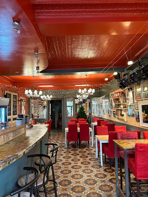 La Place Rouge - Bar et Restaurant Russe Familial