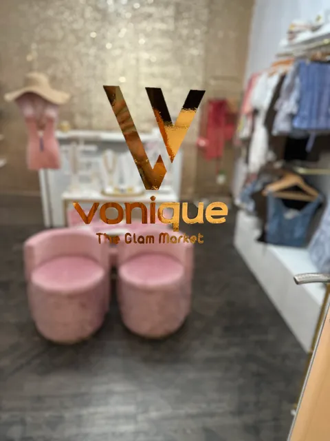 Vonique Boutique