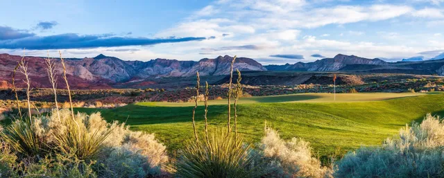 The Ledges Weddings & Events