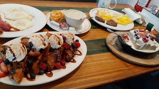 Cross-Eyed Cricket Family Restaurant