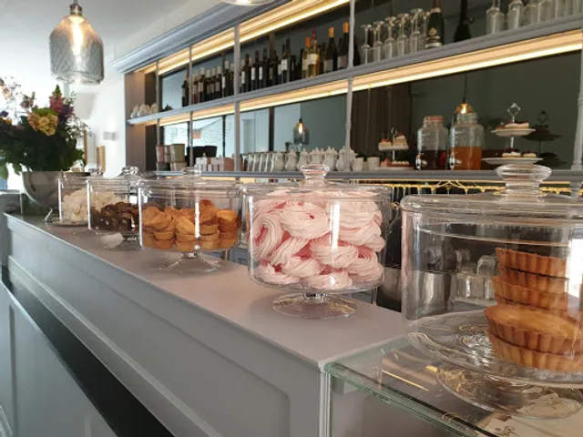 La Blique High Tea & Lunch