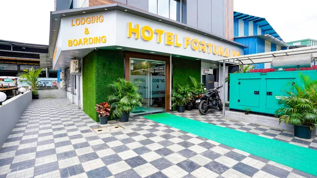 Hotel Fortuna Inn - Hotel in Turbhe Navi Mumbai.