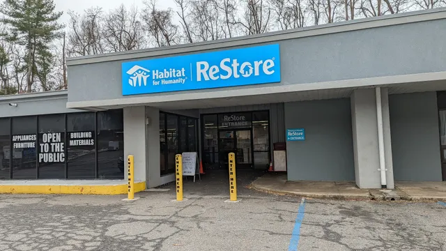 Lynchburg Habitat for Humanity Restore