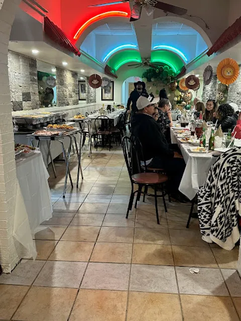 Franks Pizza & Italian Restaurant (Phillipsburg)