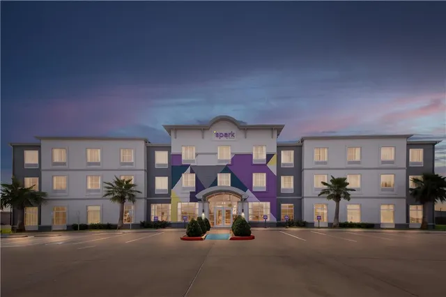 Spark by Hilton Victoria