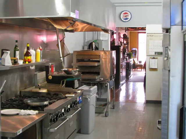 Outlaws Cafe & Casino