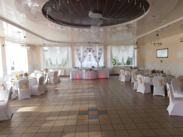 Restauracja "AS" - Noclegi