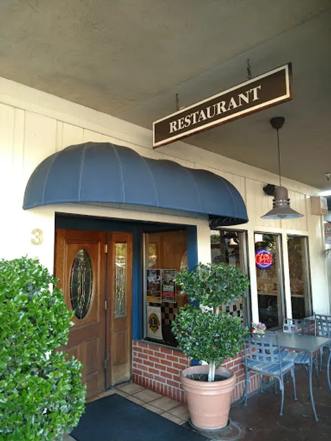 Bud's Seafood Grille