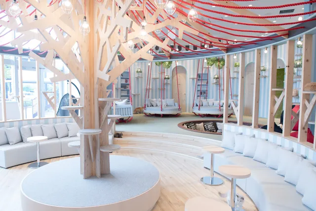 Cat Cafe Mocha Aeon Lake Town Store