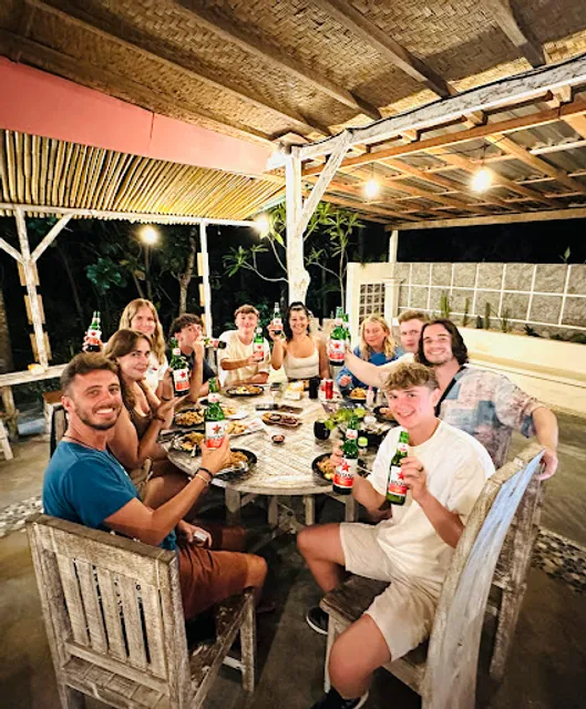 Warung Ten Poh Lembongan (Open)