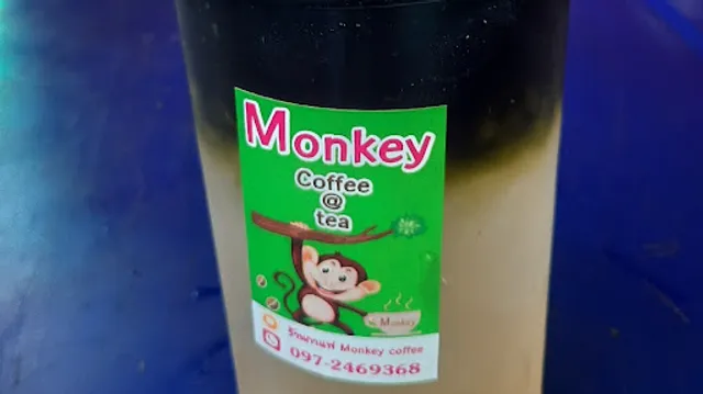 ก๋วยเตี๋ยวไก่ ร้านกาแฟสด Monkey coffee