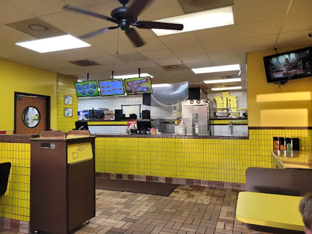 Hungry Howie's Pizza & Subs