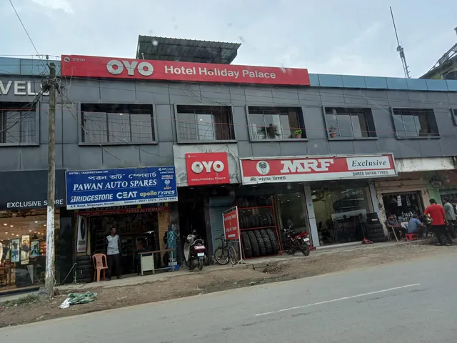 Hotel Holiday Palace