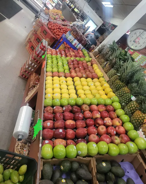 Antojitos Y Carniceria Tadeo