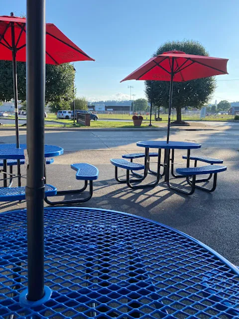 The Shakery: Eats & Treats