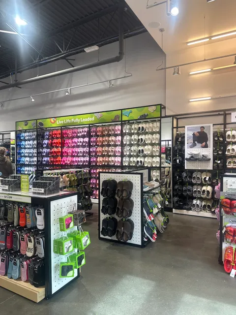 Crocs at St. Louis Premium Outlets