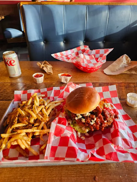 Lucy's Fried Chicken & Smashburgers