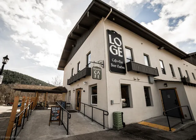 LOGE Leavenworth Downtown