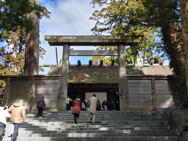 Kotai Jingu Soto no Tamagaki Minamigomon (Outer South Tamagaki Gate)