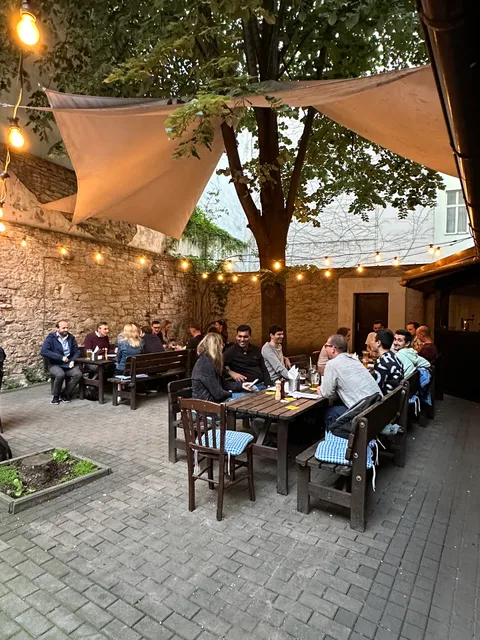 Jáma³ Garden Pub