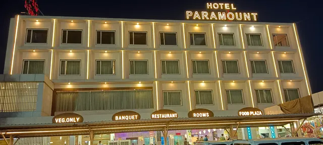Hotel Paramount