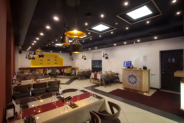 Indian Mehak Restaurant & Bar