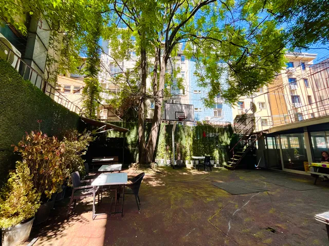 Nest Digital Nomad House