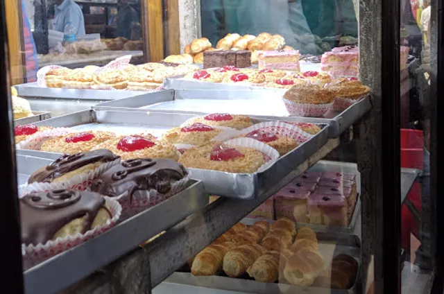 Nahoum and Sons Private Limited Confectioners