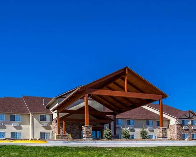 Comfort Inn & Suites Riverview near Davenport and I-80