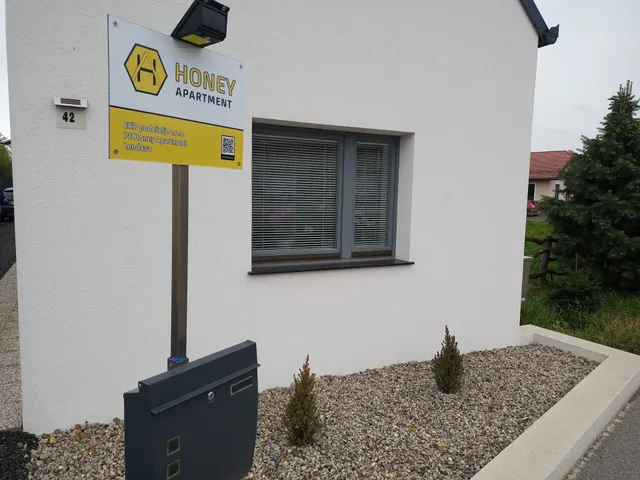 EKO podeželje z.o.o. PE Honey Apartment Lendava