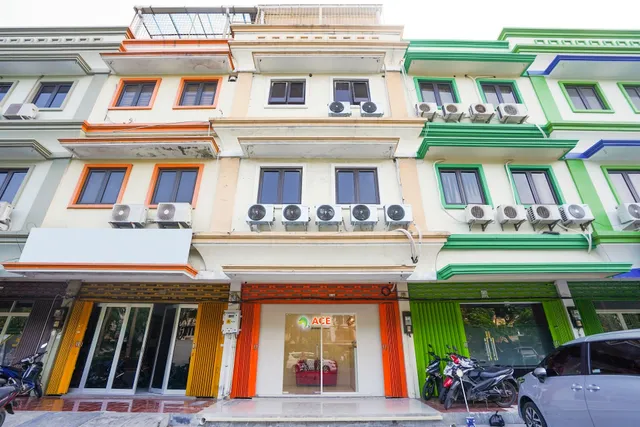 Hotel O Rungkut Near Its Surabaya Formerly Ace Business Hotel