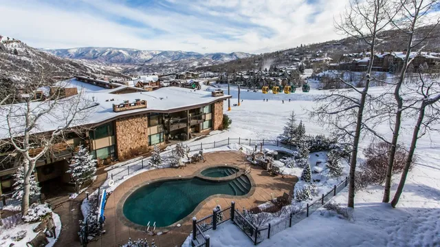 Shadowbrook Condominiums | Ski in Ski out, Snowmass Village Resort Rentals