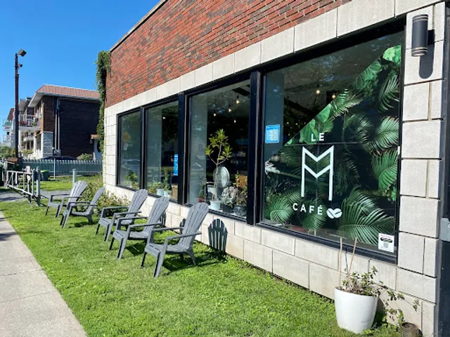 Le M café