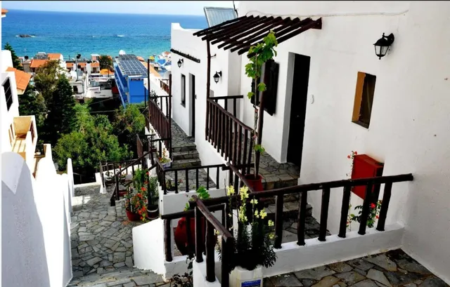 Heliotrope Apartments