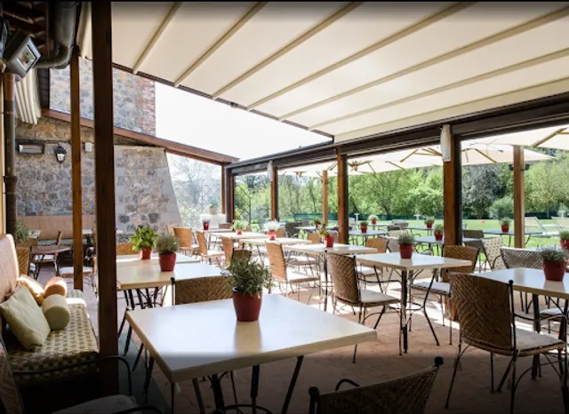 Bruschetta Snack Bar