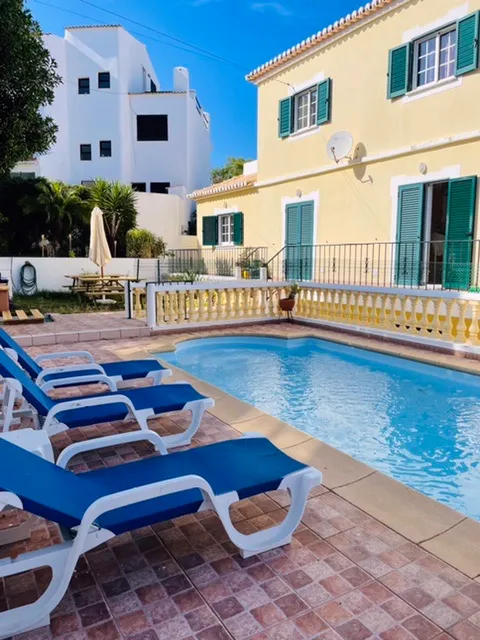 Travellers Guesthouse