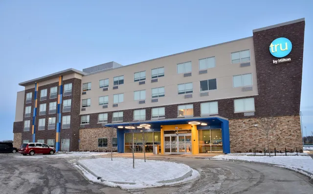 Tru by Hilton Lawrence