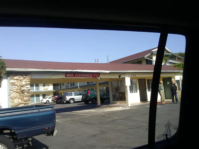 Jade Palace Motel